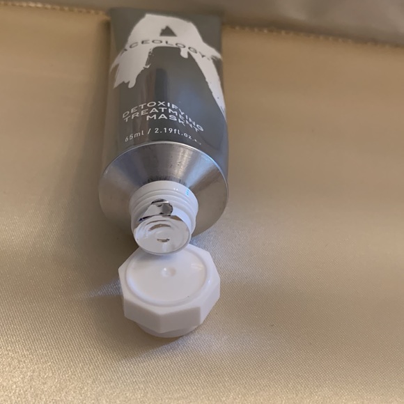 Aceology Detoxifying mask - Picture 2 of 15